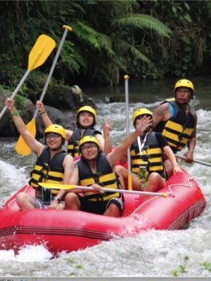 WHITE WATER RAFTING